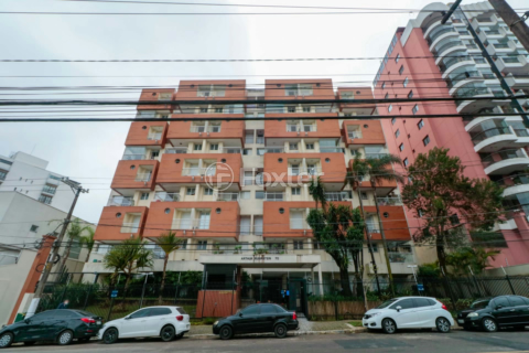 Image 33 - 1038347